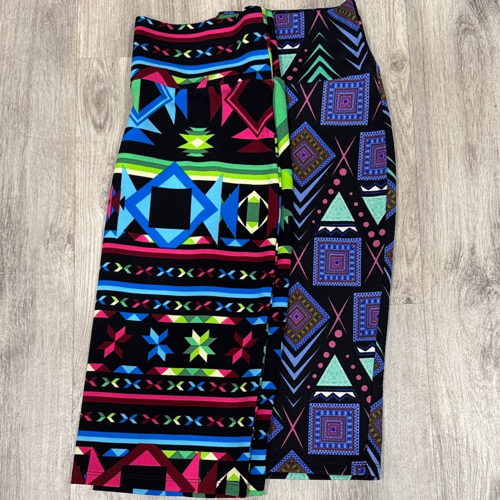 LulaRoe Colorful Geometric Patterned Pencil Skirts Lot of 2 size MEDIUM